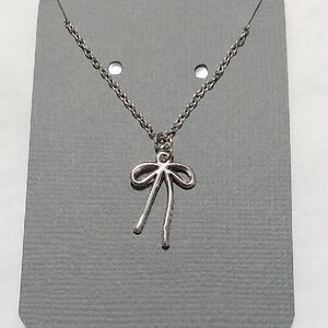 Chic Silver Bow Necklace Women/Girls 16" Chain